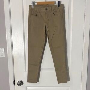 American Eagle Outfitters Tan Skinny Jeans